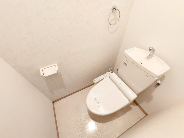 サニーのトイレ|同物件別部屋イメージ