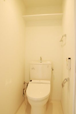 【トイレ】 | シュワルベ | ウォシュレット