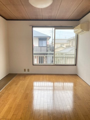 フレグランス大畑の洋室