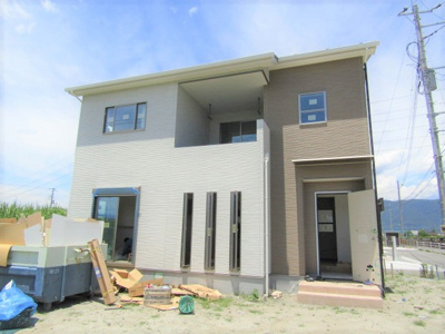 【外観：施工例】 | エンゼルハウス　笛吹市石和町今井 | 外観です