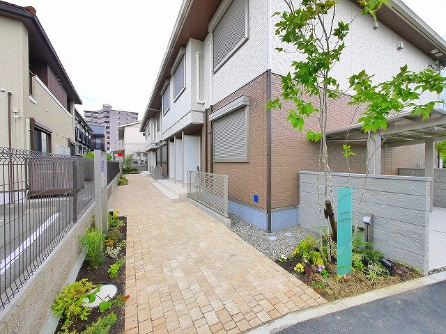 Ｓｈａ　Ｍａｉｓｏｎ　Ｃｌｏｃｈｅｔｔｅのその他共用部分|落ち着いたエントランスです