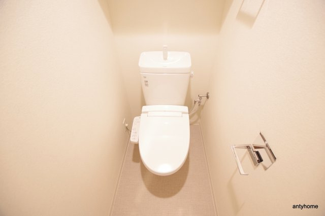 プレサンス北浜オリジン　仲介手数料無料のトイレ