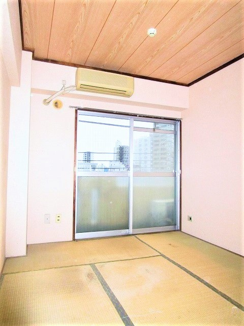 荏原食販ビルの寝室