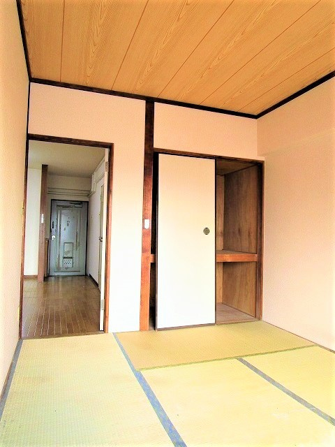 荏原食販ビルの寝室