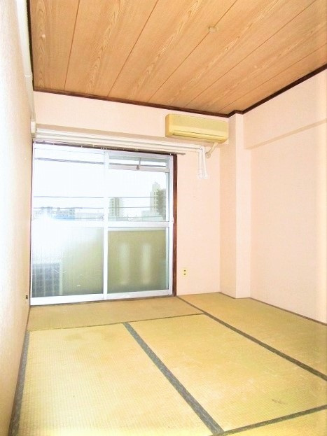 荏原食販ビルの和室