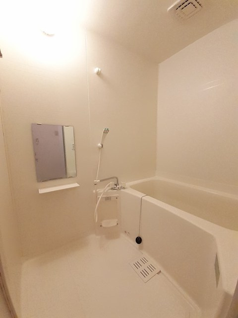 エーデル泉ヶ丘の浴室