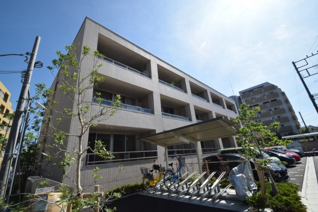 ハイブリッジソシアⅢの外観|鉄筋コンクリート造のマンションです