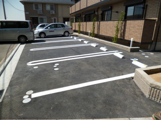 【駐車場】 | いつでも目の届く敷地内に駐車場があります♪荷物がかさばりがちなお買物にも、敷地内駐車場があると便利ですよね☆