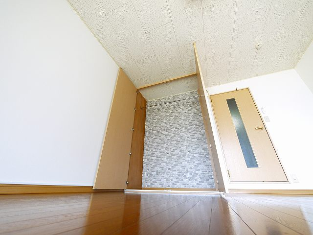 シャルマン南紀寺の収納|こまごまとしたものを収納できそうですね