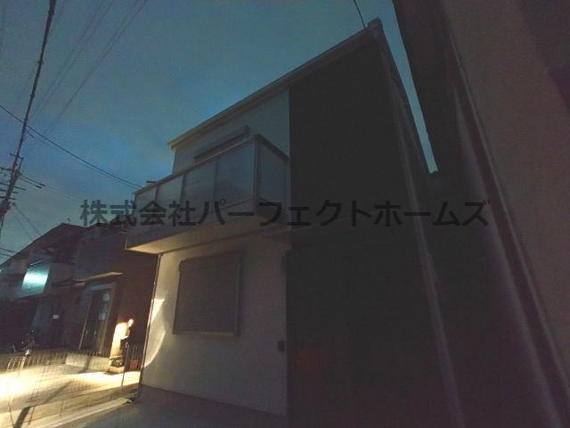 枚方市桜町の一戸建ての外観