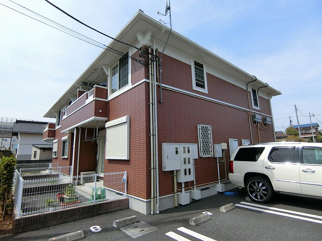 ラークBの外観