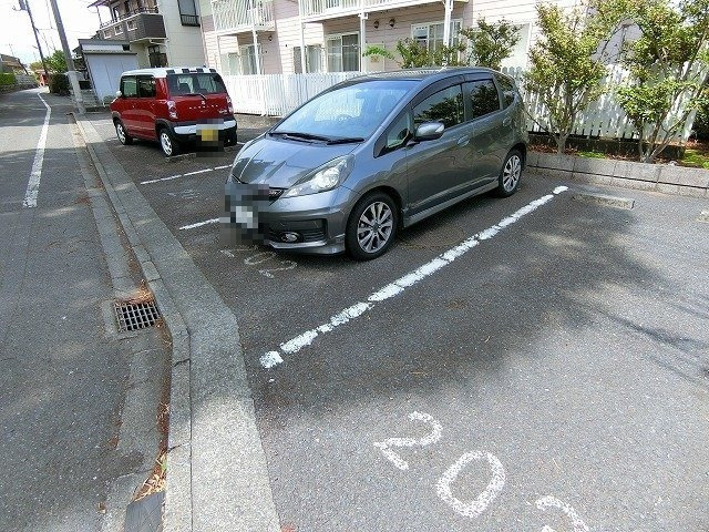 アークヒルズの駐車場