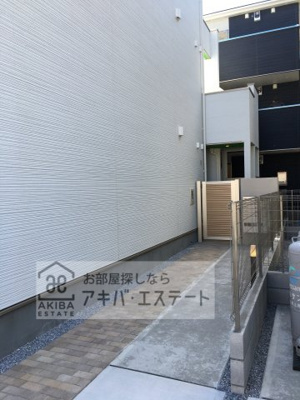 【その他】 | Crecia岩槻Ｂ棟 | オートロック付きエントランス