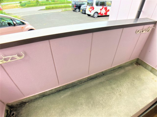 セゾン冨貴のバルコニー
