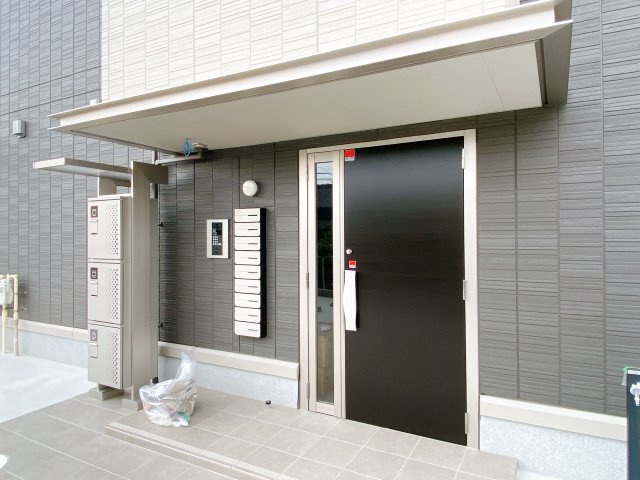 ラフィネ住吉のエントランス