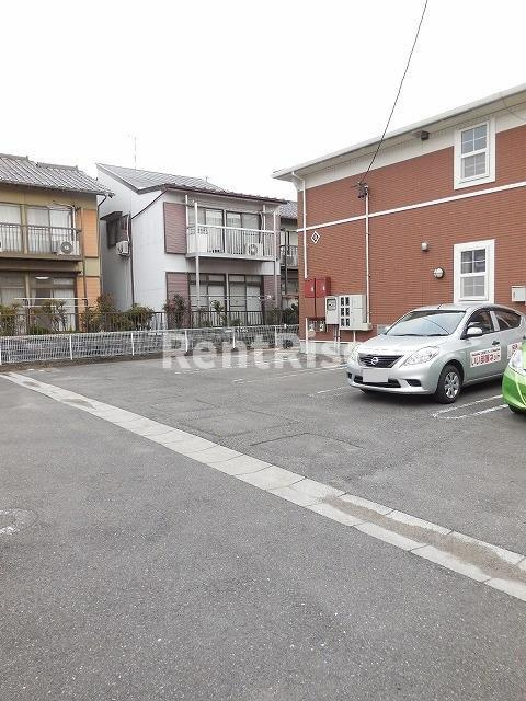 アンフィニーＢの駐車場