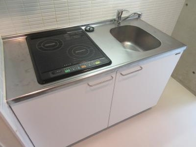 モノコモド御前Ｂ棟のキッチン|ＩＨ２口キッチン