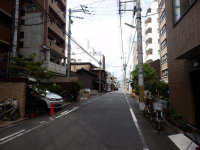 ベラジオ烏丸御池の周辺|前面道路