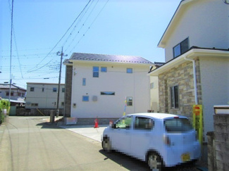 【前面道路含む現地写真】 | 前面道路含む現地写真です