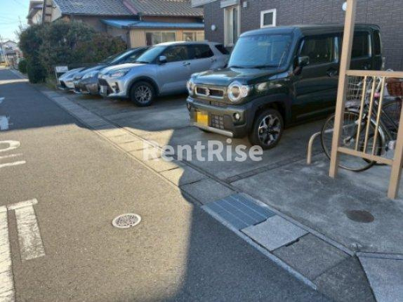 Ｌａ ｃａｓａ ｍｉａ ｋｏｎｏｍｉｙａの駐車場