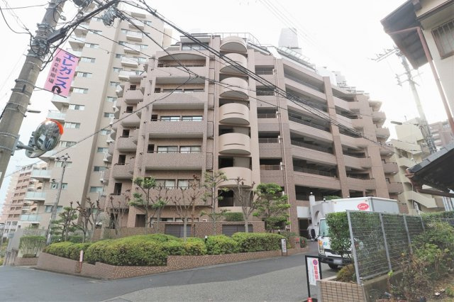 宝塚市梅野町の中古マンションの外観