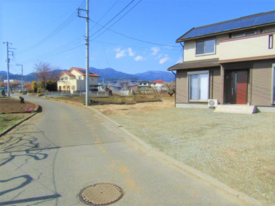【前面道路含む現地写真】 | 中古戸建 甲州市塩山上塩後 | 前面道路含む現地写真です