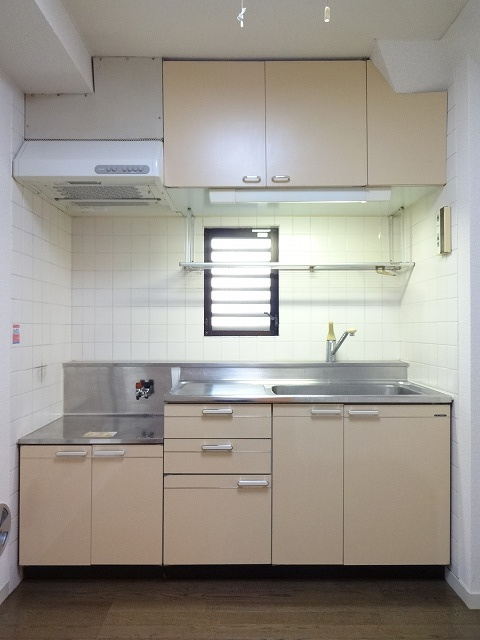 もとまる１号館のキッチン