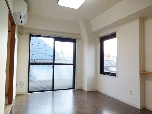 もとまる１号館の洋室