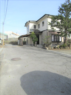 【前面道路含む現地写真】 | 中古戸建 山梨市東 | 前面道路含む現地写真です