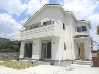 【外観】 | ブルーミングガーデン　南アルプス市上今井2期　2号棟 | おしゃれな外観です♪