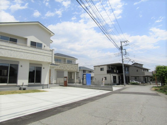【前面道路含む現地写真】 | 前面道路含む現地写真です
