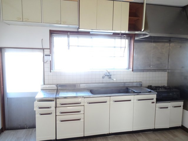 草道島戸建貸家のキッチン