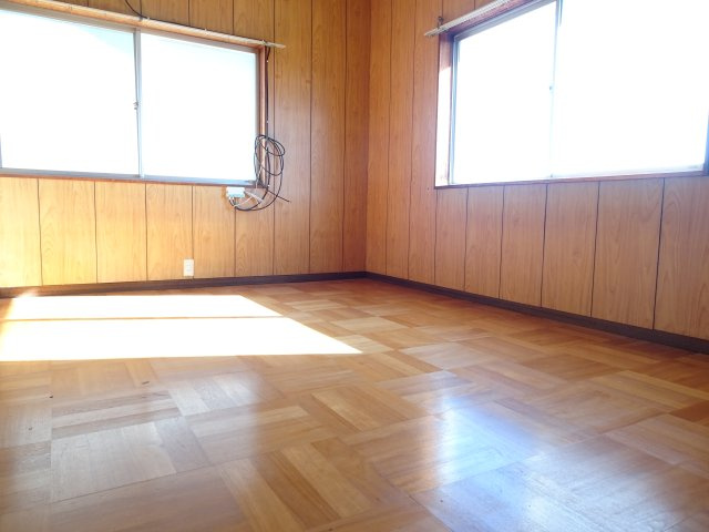 草道島戸建貸家の洋室