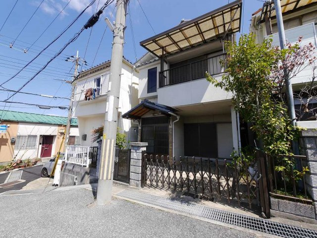 鈴蘭台南町2丁目戸建の外観