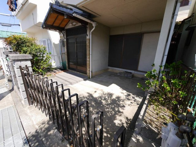 鈴蘭台南町2丁目戸建の駐車場|サイズ現地要確認