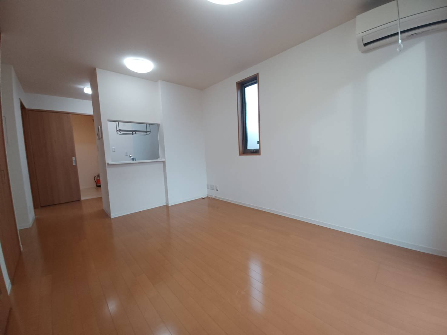 シャーメゾン西殿Aの居間・リビング