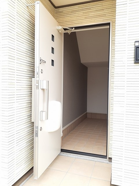 シュロス伏見の玄関