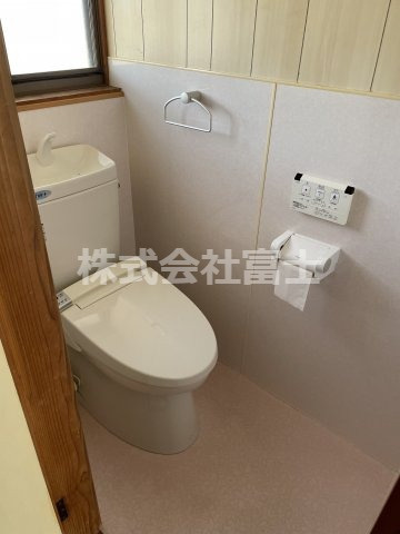 山本アパートのトイレ