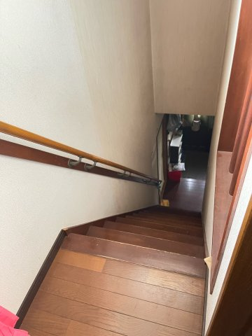 あきる野市草花 中古戸建のその他共用部分|階段
