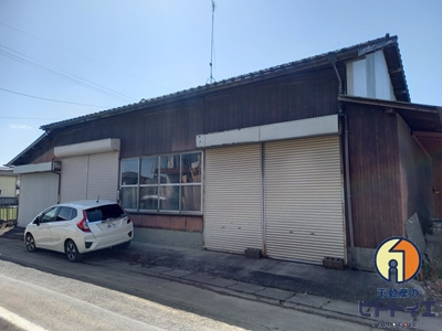 吉田作業場倉庫の外観