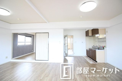 【居間・リビング】 | 平山グランドマンション | 同型タイプ