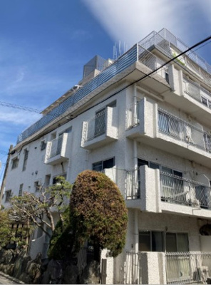 【外観】 | カールトンコート | 鉄骨鉄筋コンクリート造のがっちりとした建物。