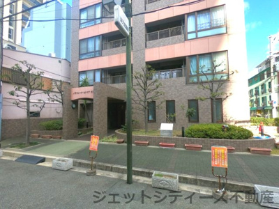 【エントランス】 | パラツィーナセシリア天満
