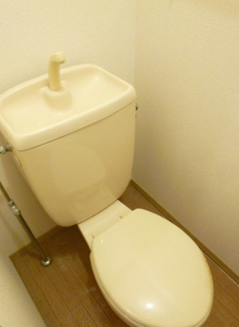 メゾン千本杉のトイレ|シンプルで使いやすいトイレです