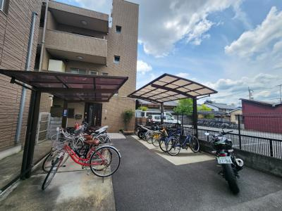 シャーメゾン住吉の駐車場|駐輪場