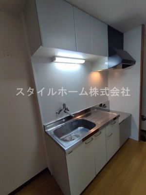 【キッチン】 | グリシーヌ | 別部屋写真です。