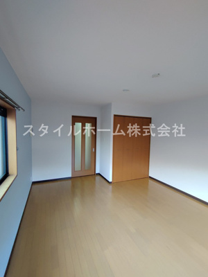 【居間・リビング】 | グリシーヌ | 別部屋写真です。