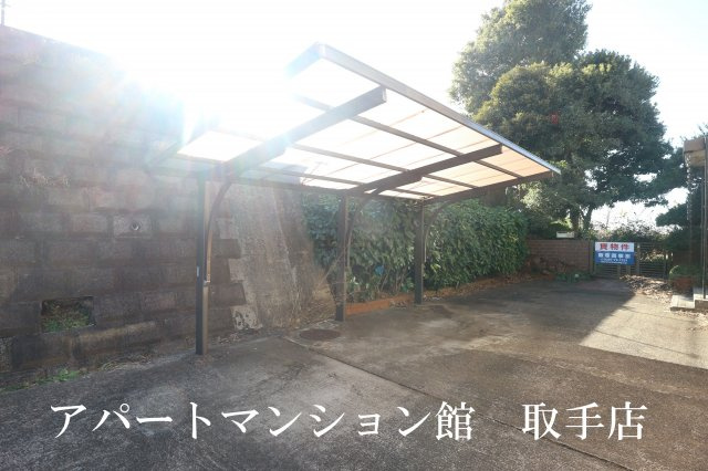 新町4丁目戸建ての駐車場