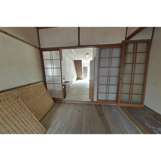 橋本町2丁目店舗の居間・リビング|店舗