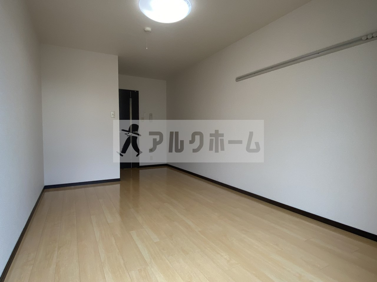 フジパレスパルトネールさとの1番館の居間・リビング